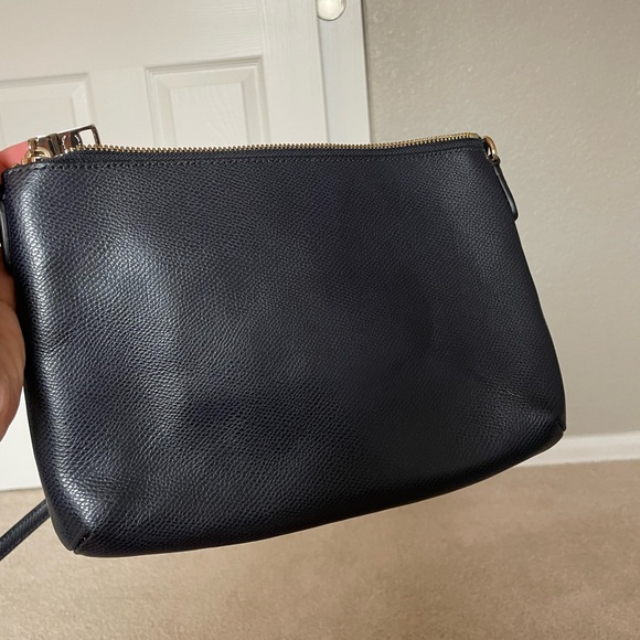 Coach purse - Picture 3 of 7